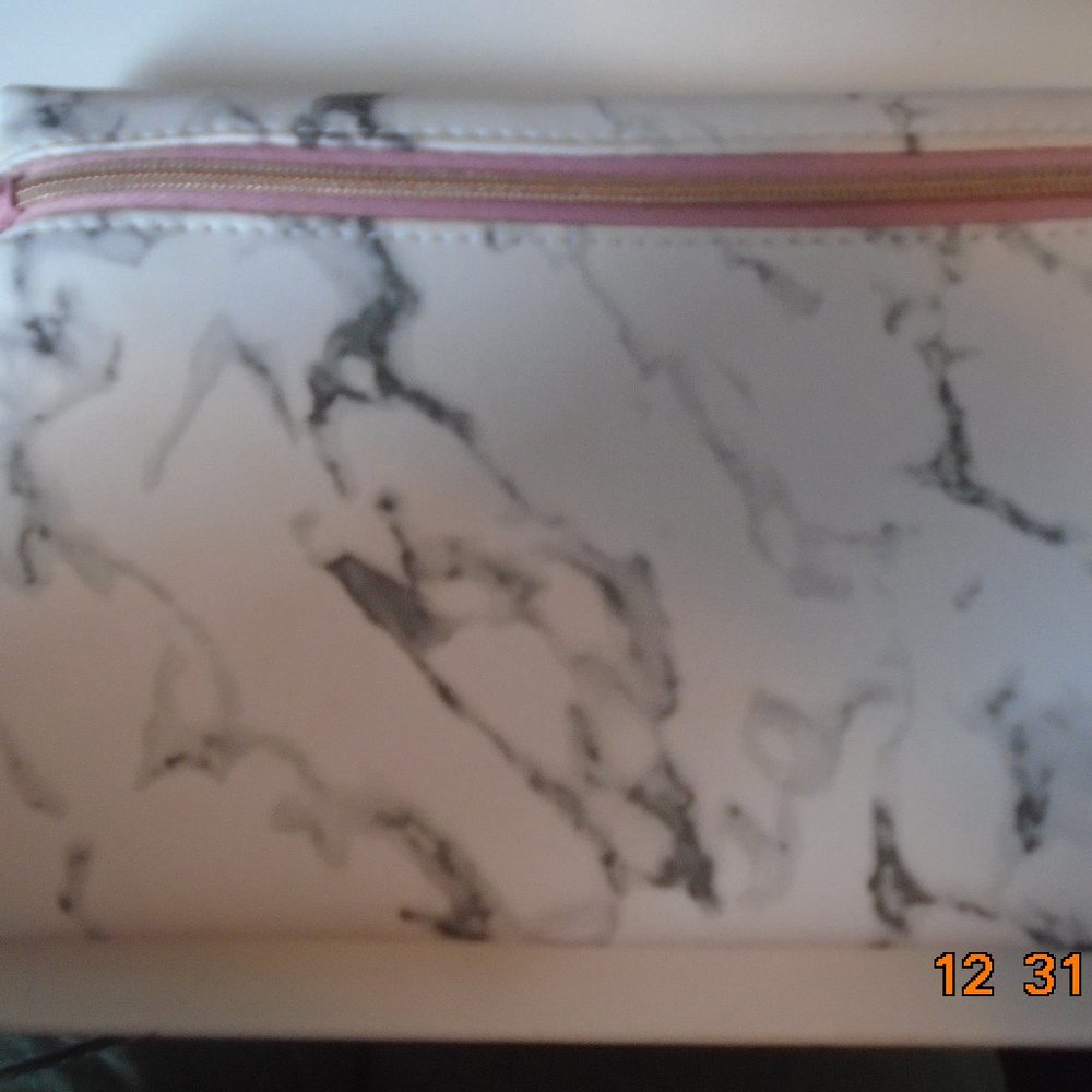 Marbled Themed Wristlet